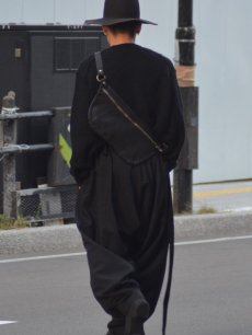 画像2: 送料無料【Yohji Yamamoto POUR HOMME - ヨウジヤマモト プールオム】WOOL GABARDINE DRAPED PANTS / BLACK (パンツ/ブラック) (2)