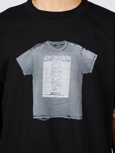 画像4: 送料無料【PLEASURES × joy division - プレジャーズ × ジョイディヴィジョン】BROKEN IN T-SHIRT / BLACK (Tシャツ　/ ブラック) (4)